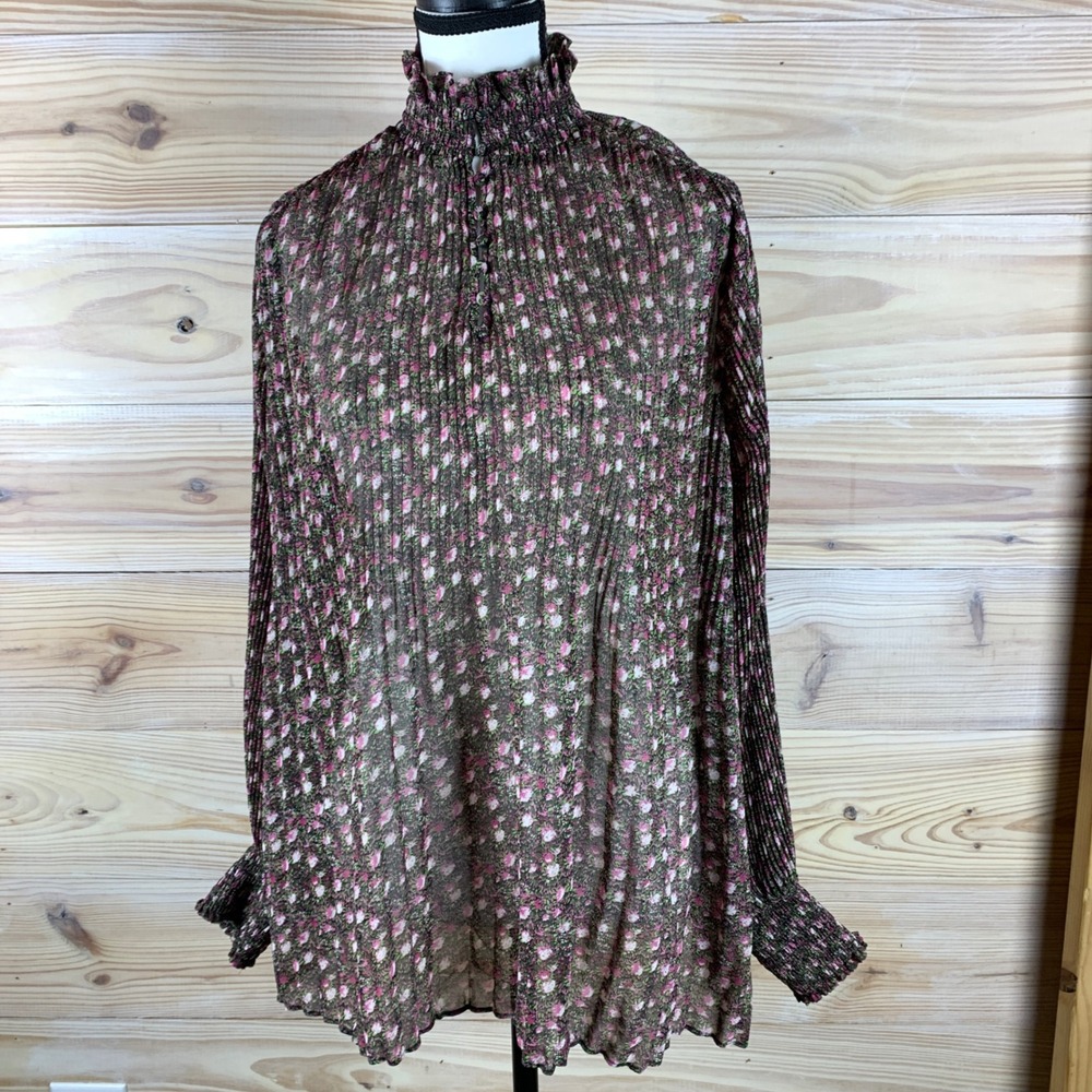 Cabi Blouse Women M Pink Floral Crinkle Accordion Sheer Smocked Mock Neck 3952